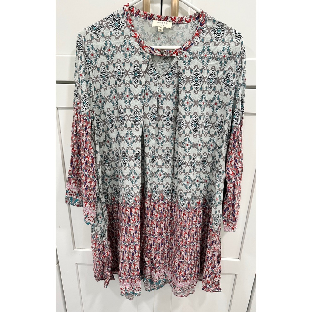 Umgee USA Womens Boho Paisley Medallion Tunic Top Red Blue Keyhole Size M